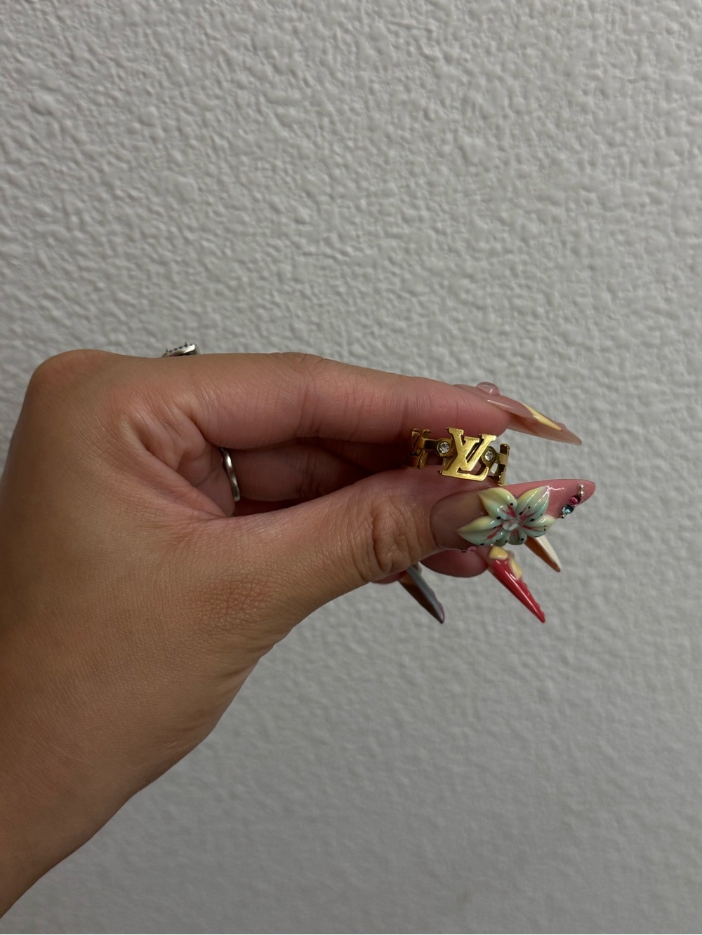 Gold Logo Cutout Ring — Women’s Fashion Band